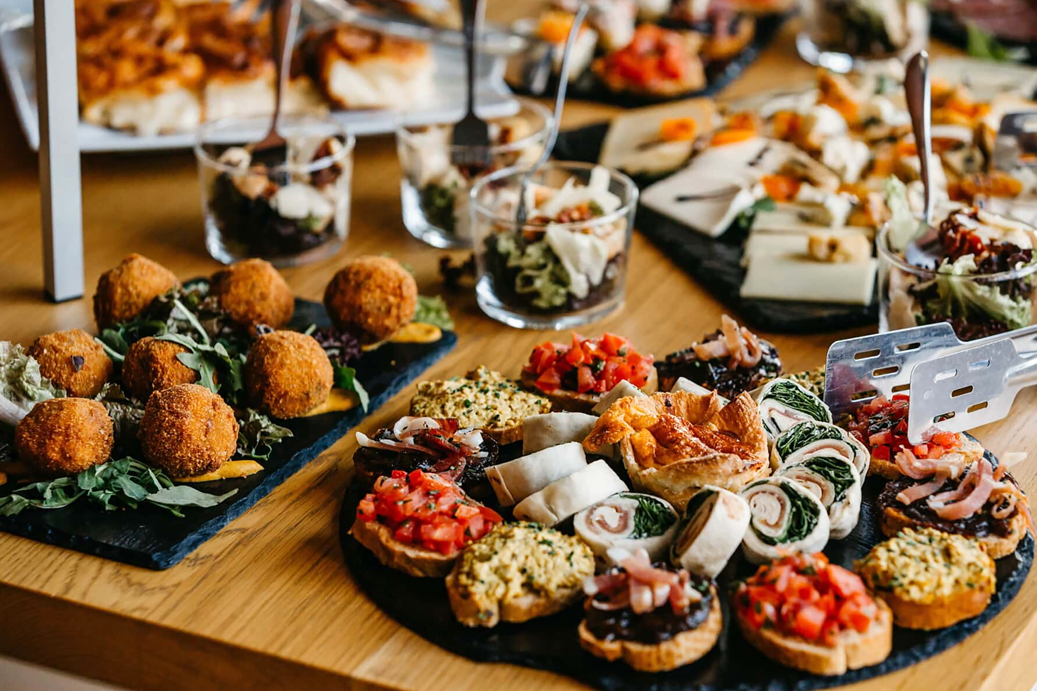 Catering Brasov | Servicii catering Brasov | Catalin Vargau | Servicii de catering Brasov | Meniul zilei Brasov | Comenzi meniul zilei brasov | Comenzi meniul zilei | Firma de catering Brasov | Restaurant Brasov | Livrare mancare la domiciliu Brasov | Catering evenimente Brasov | Catering meniuri evenimente | Catering afterschool Brasov | Catering scoli Brasov | Catering gradinite Brasov