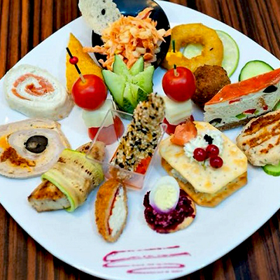 Catering Brasov | Servicii catering Brasov | Catalin Vargau | Servicii de catering Brasov | Meniul zilei Brasov | Comenzi meniul zilei brasov | Comenzi meniul zilei | Firma de catering Brasov | Restaurant Brasov | Livrare mancare la domiciliu Brasov | Catering evenimente Brasov | Catering meniuri evenimente | Catering afterschool Brasov | Catering scoli Brasov | Catering gradinite Brasov
